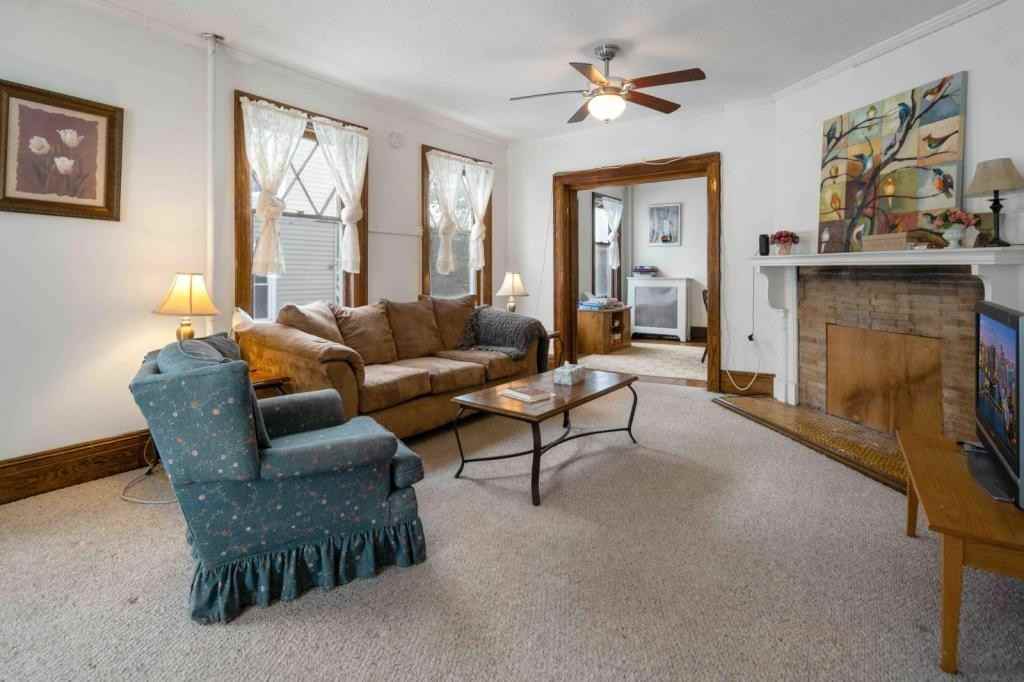 526 Stewart Ave #12