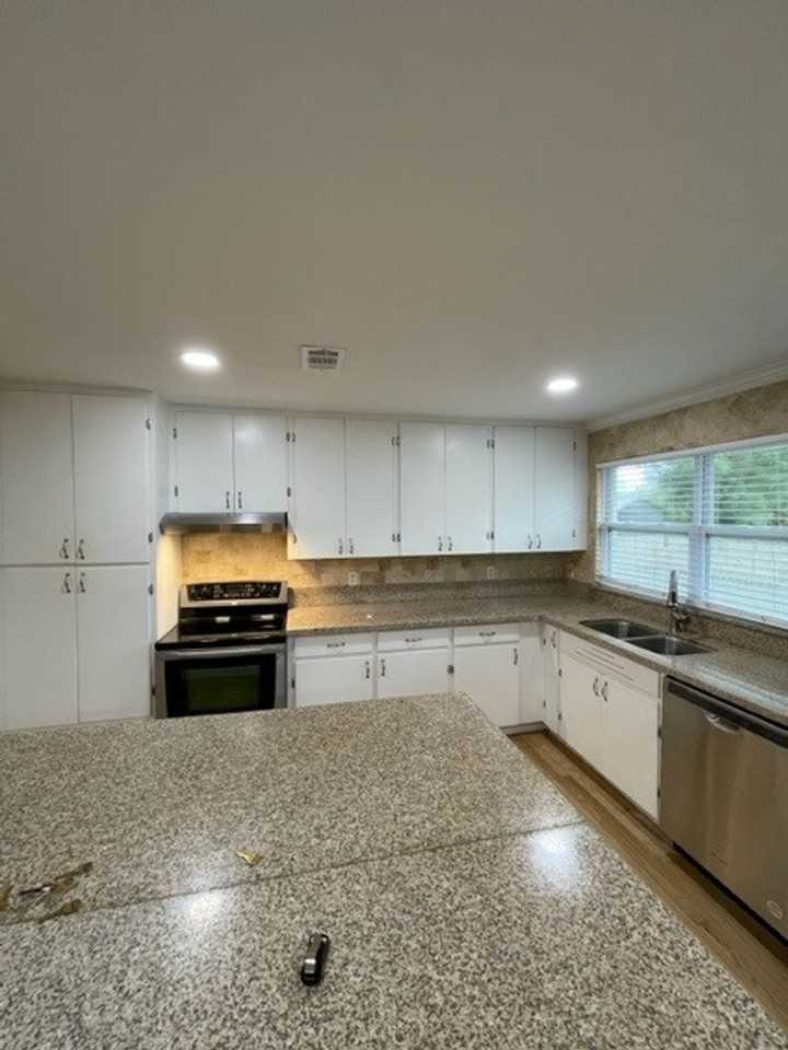 3247 Willow Ave - Photo 6 of 20