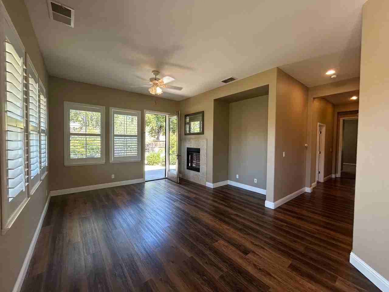 9456 Vintner Cir - Photo 5 of 23