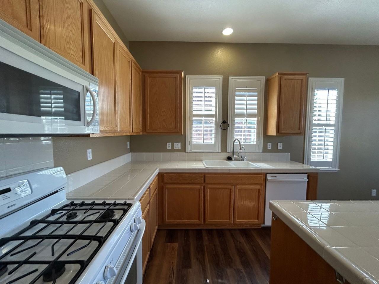 9456 Vintner Cir - Photo 7 of 23