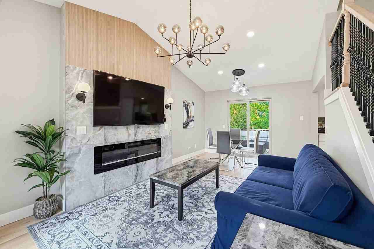 1669 Hanley Ct - Photo 4 of 46