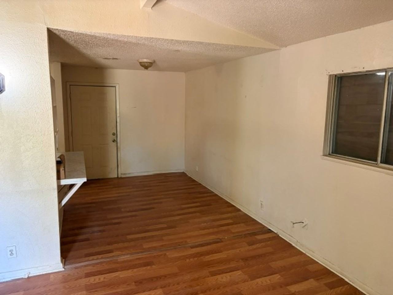 3425 Sunset Dr - Photo 5 of 15