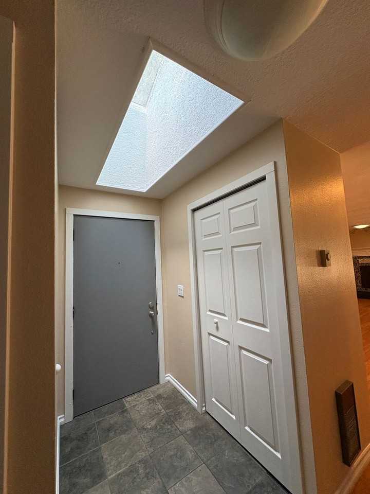 12704 Ne 7th Pl - Photo 3 of 18
