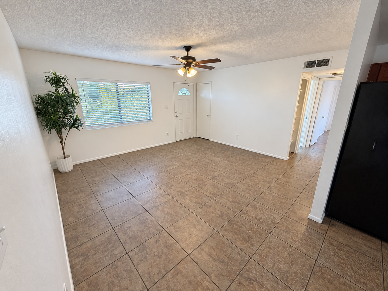 4528 W Palm Ln - Photo 6 of 47