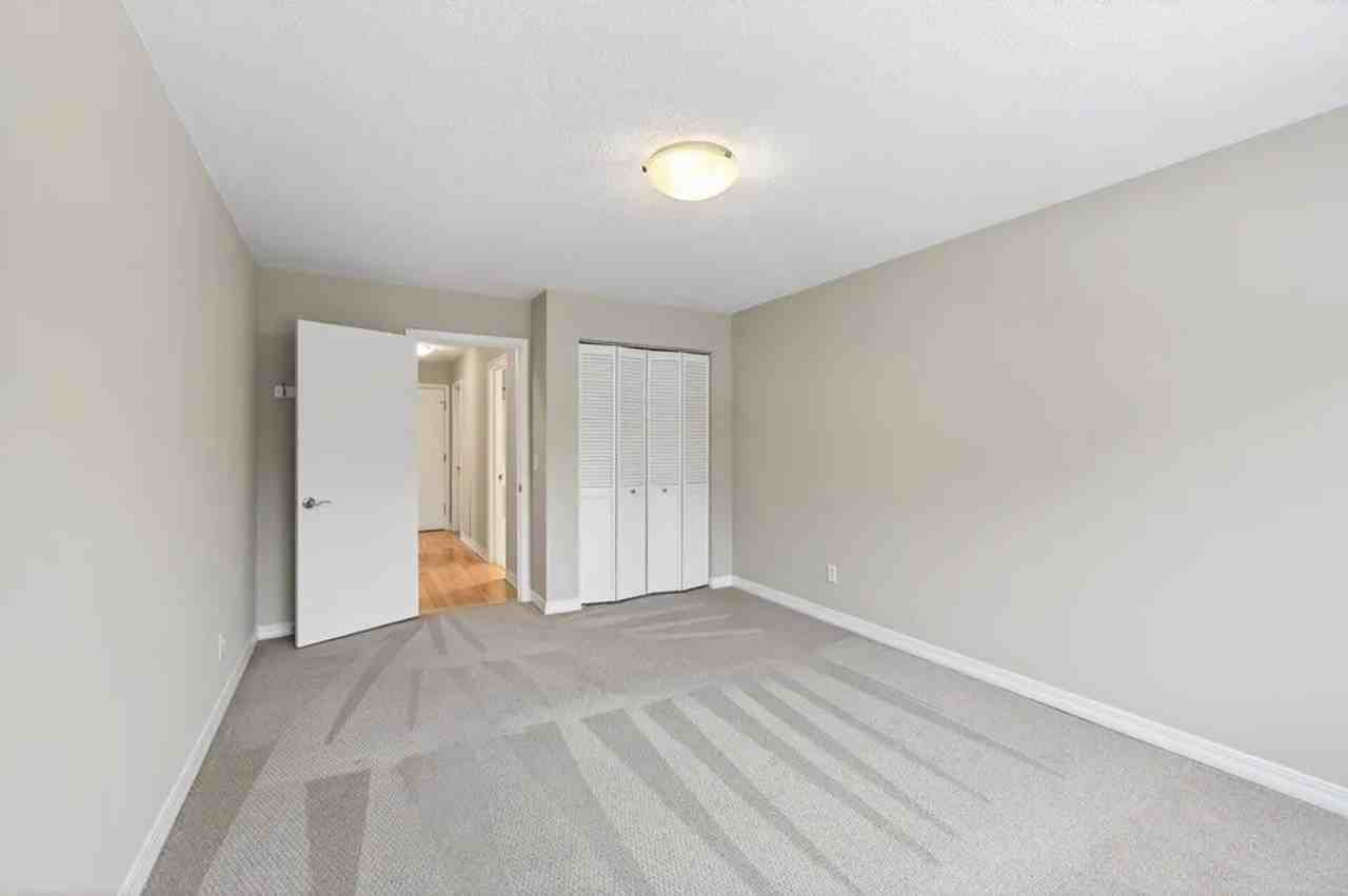 2727 W 43rd St - Photo 5 of 16