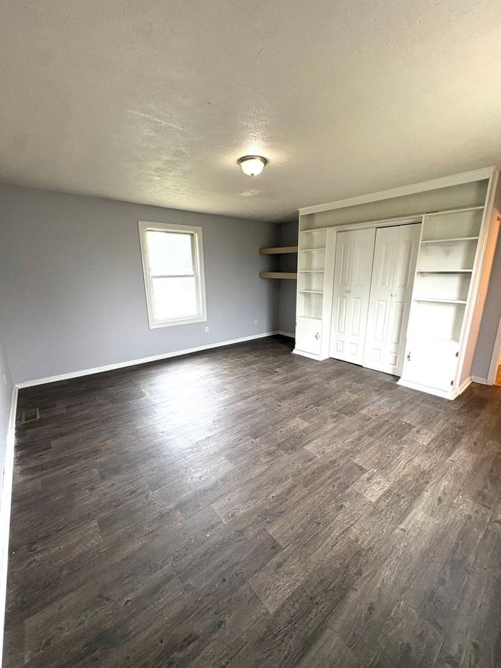 88 Green Valley Rd - Photo 4 of 7