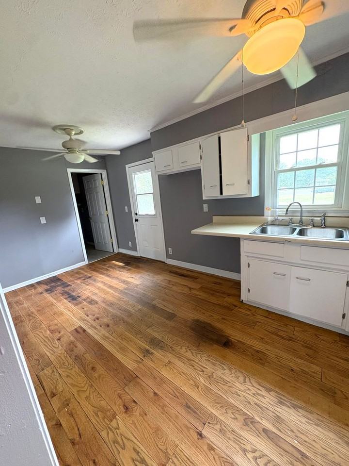 115 Forrester Rd - Photo 4 of 10
