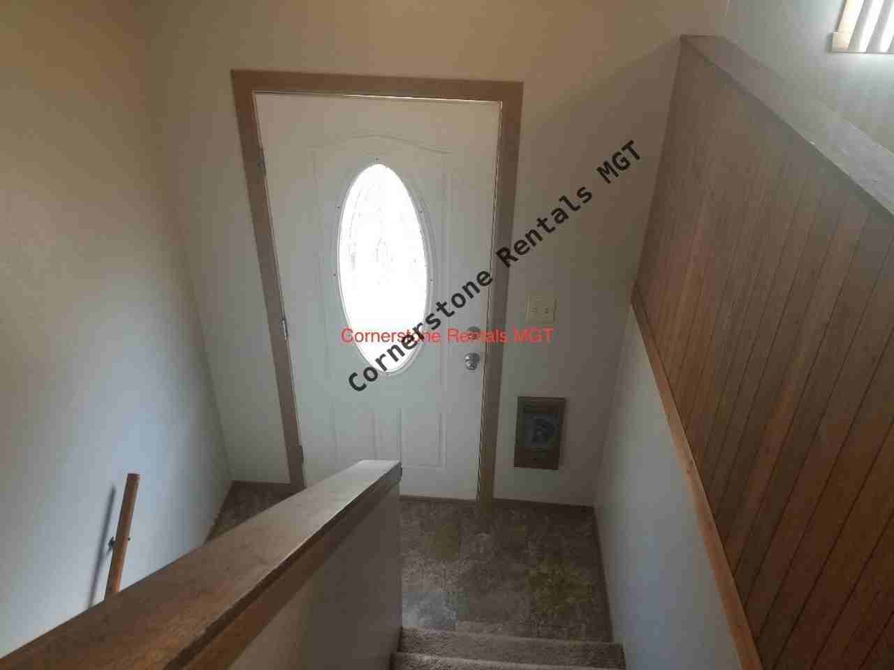 952 9th Ave Se - Photo 6 of 20