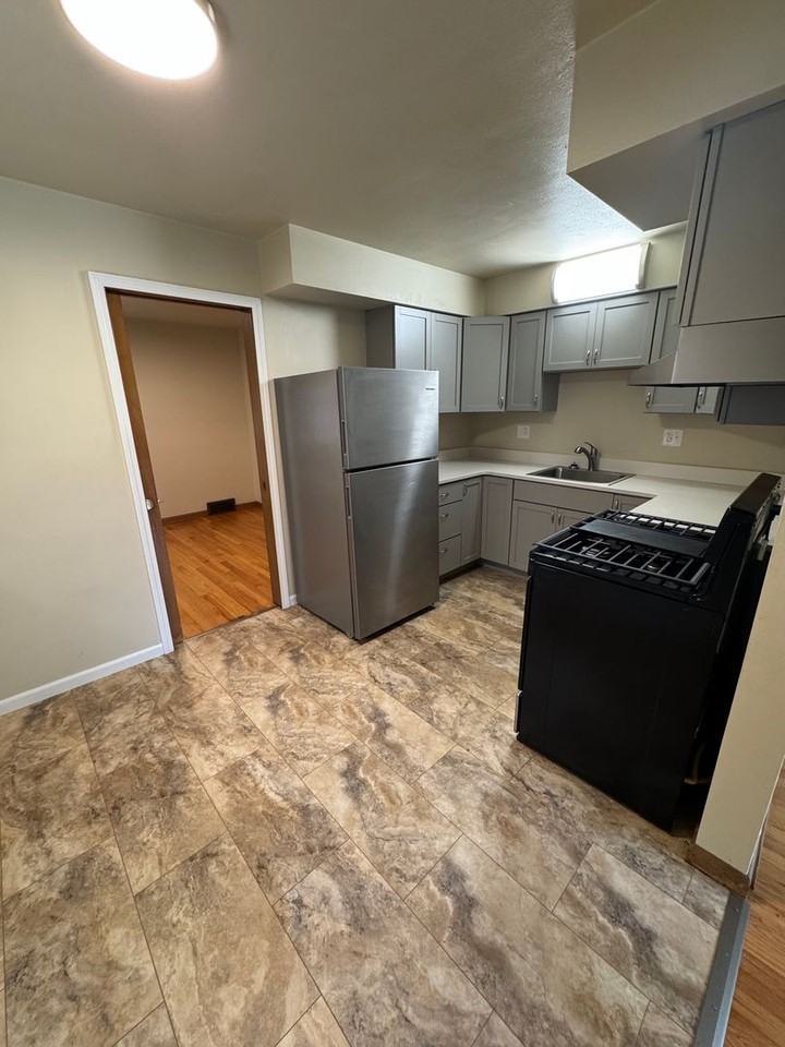 Eastridge Dr - Photo 4 of 8
