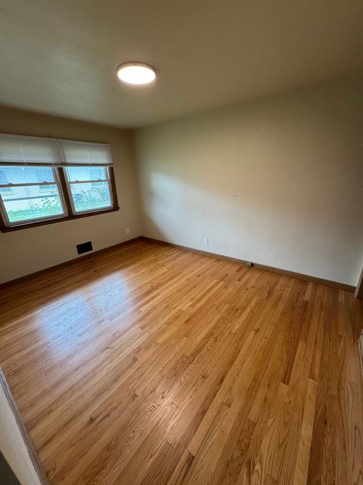 Eastridge Dr - Photo 5 of 8