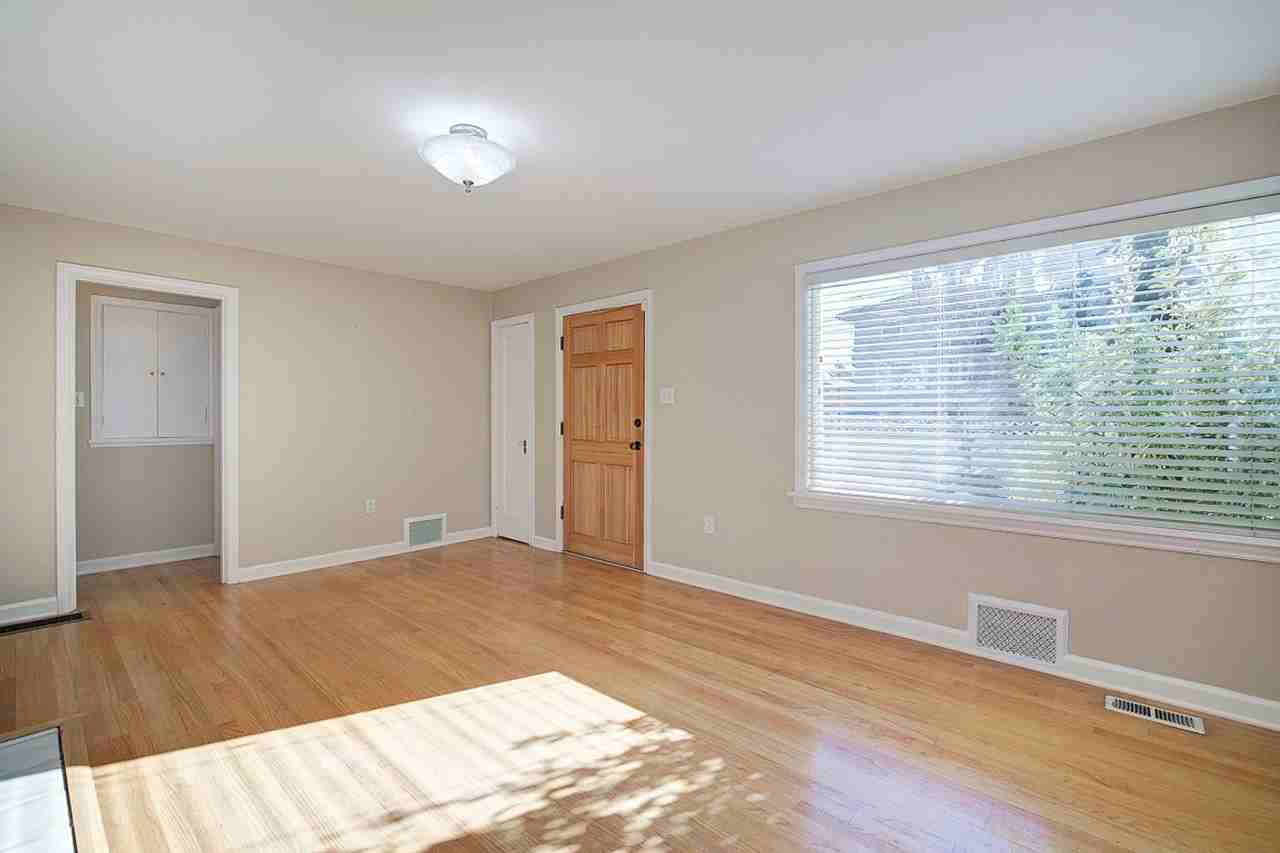 1210 Ne 95th St - Photo 6 of 16