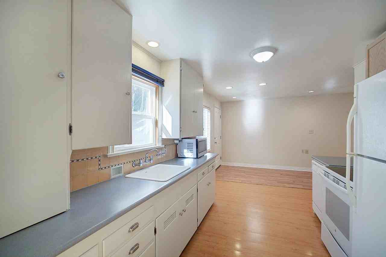 1210 Ne 95th St - Photo 7 of 16
