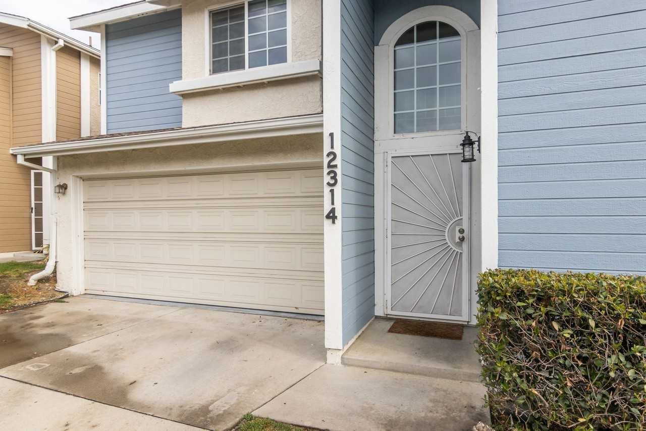 12314 Willow Way - Photo 2 of 23