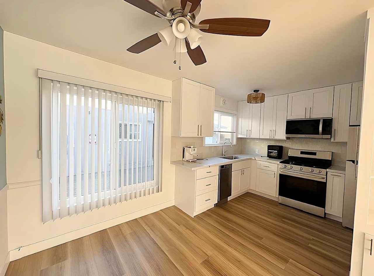 4462 Murietta Ave - Photo 4 of 10