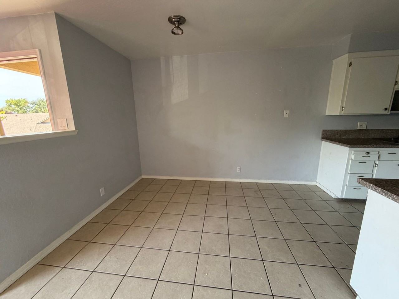 7905 7905 Leona Way - 7905 Leona Way #D - Photo 2 of 8