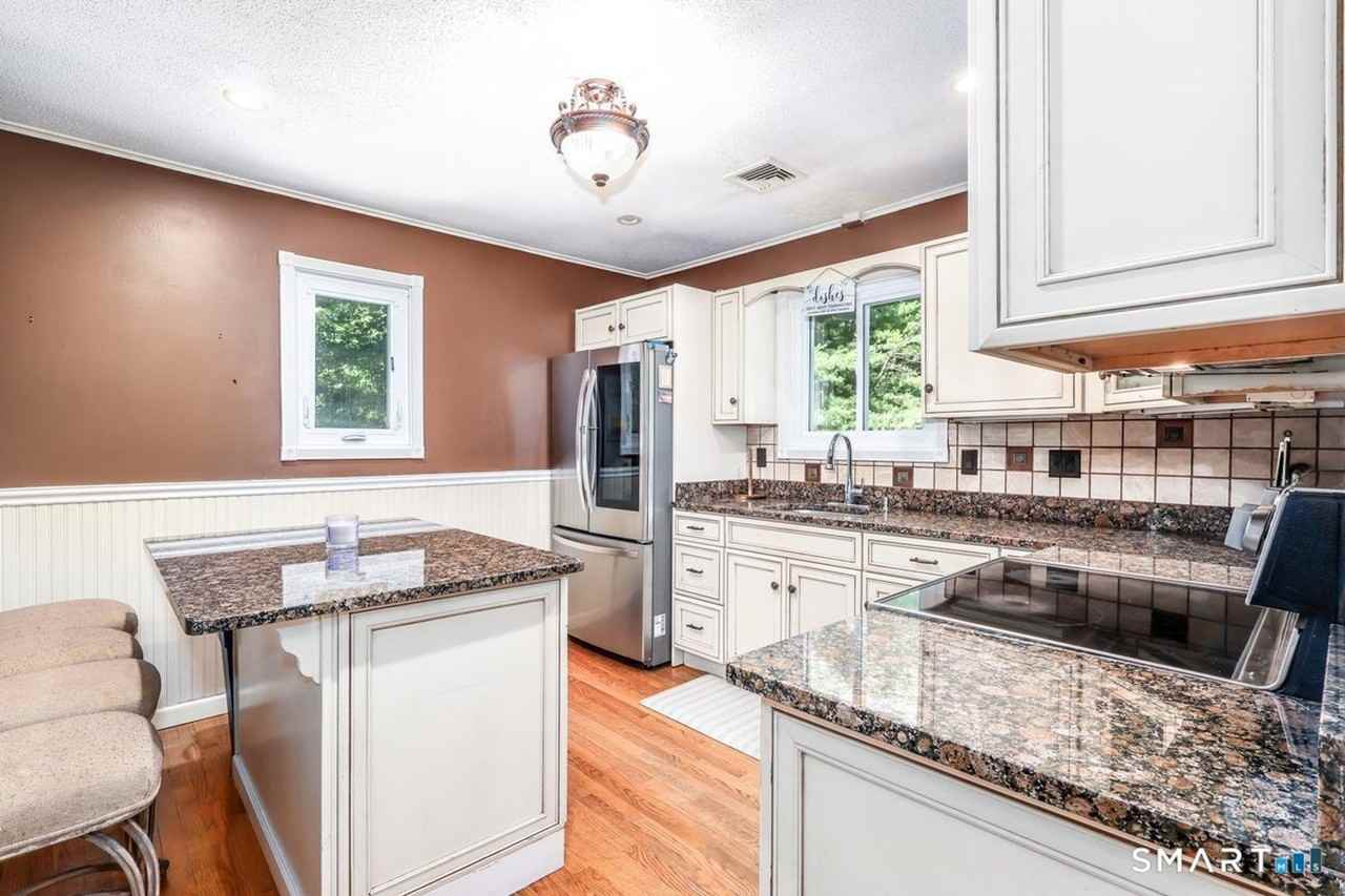 212 Chestnut Land Rd - Photo 4 of 12
