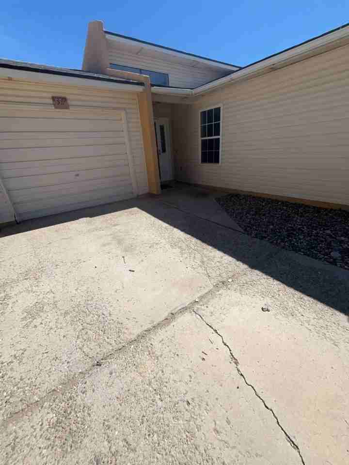 556 Stallion Rd Se - Photo 4 of 15