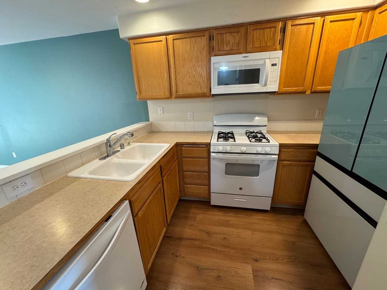 302 N 23rd St - Photo 4 of 17