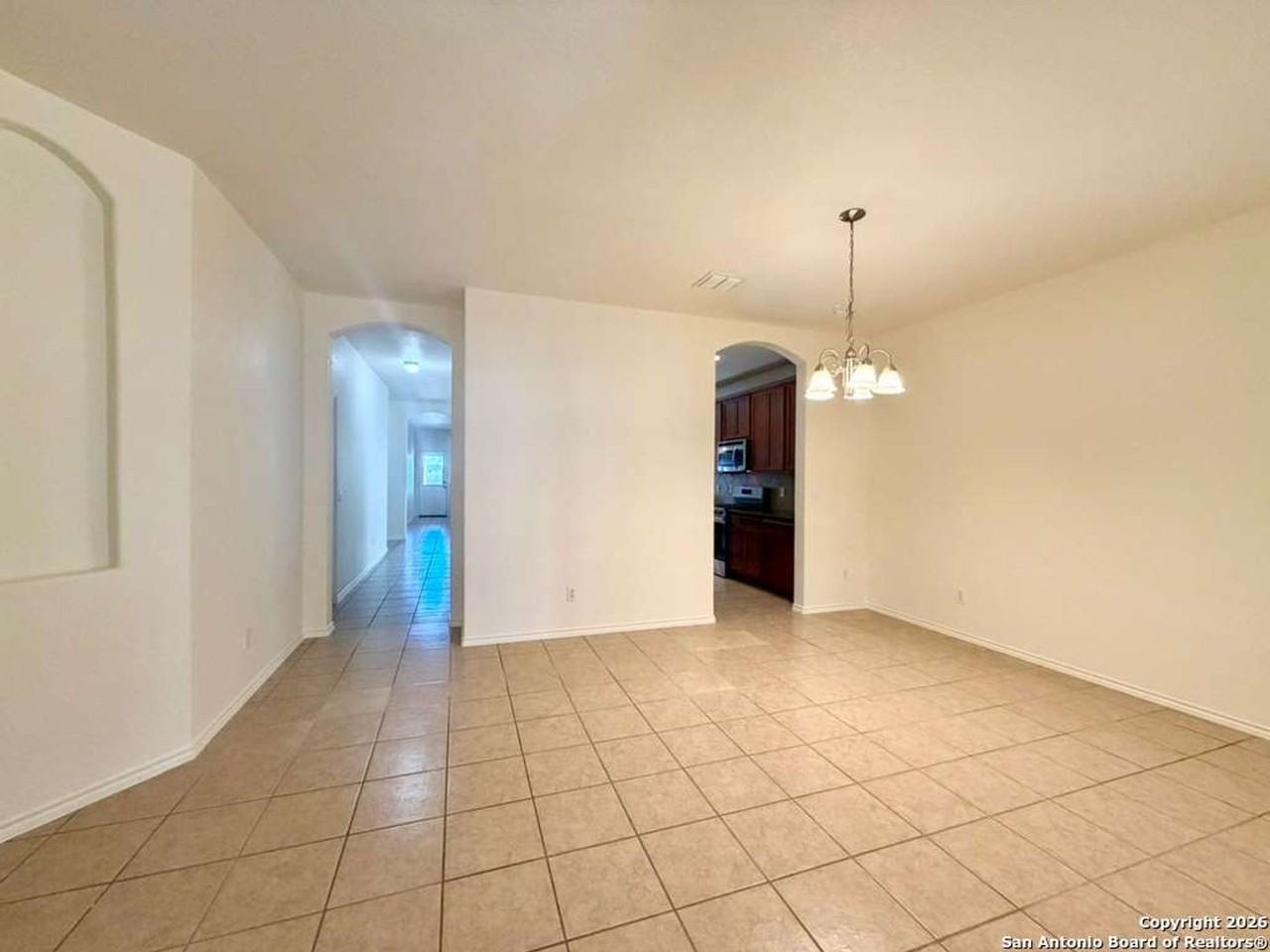 1130 Wigeon Way - Photo 5 of 33