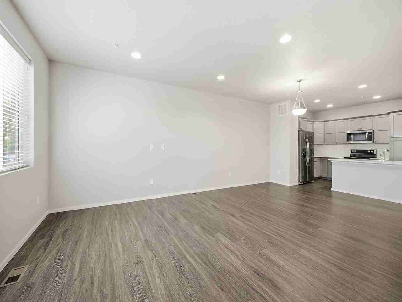 3502 Big Ben Dr #D - Photo 2 of 20