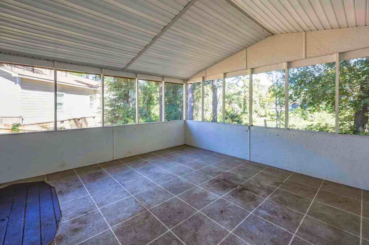 1405 Parkdale Dr - Photo 6 of 24