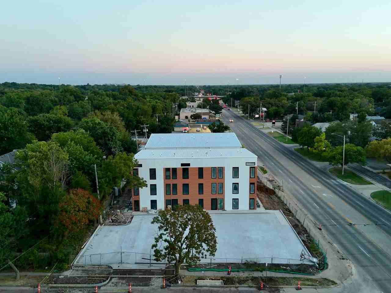 3205 E English St - Photo 5 of 6