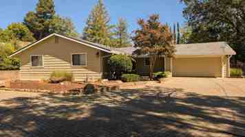 featured image of 3581 Cercis Way