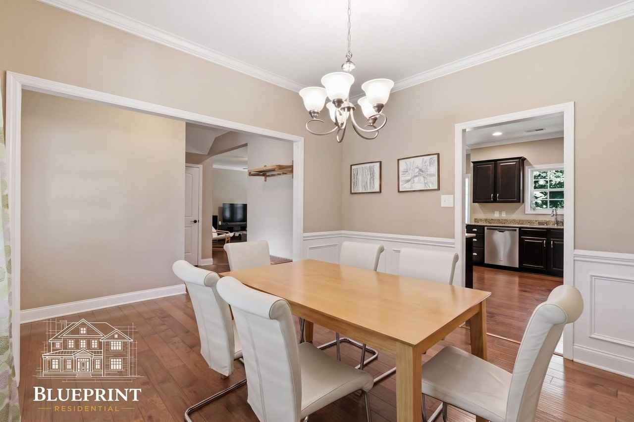 1327 Yarnell Station Blvd - Photo 7 of 32