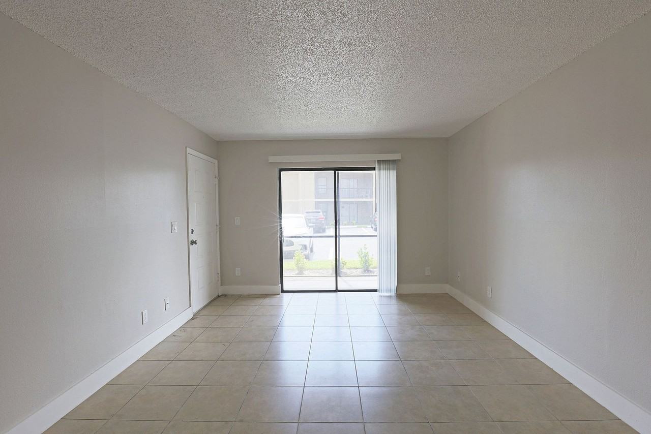 5323 Summerlin Rd #2307 - Photo 7 of 27