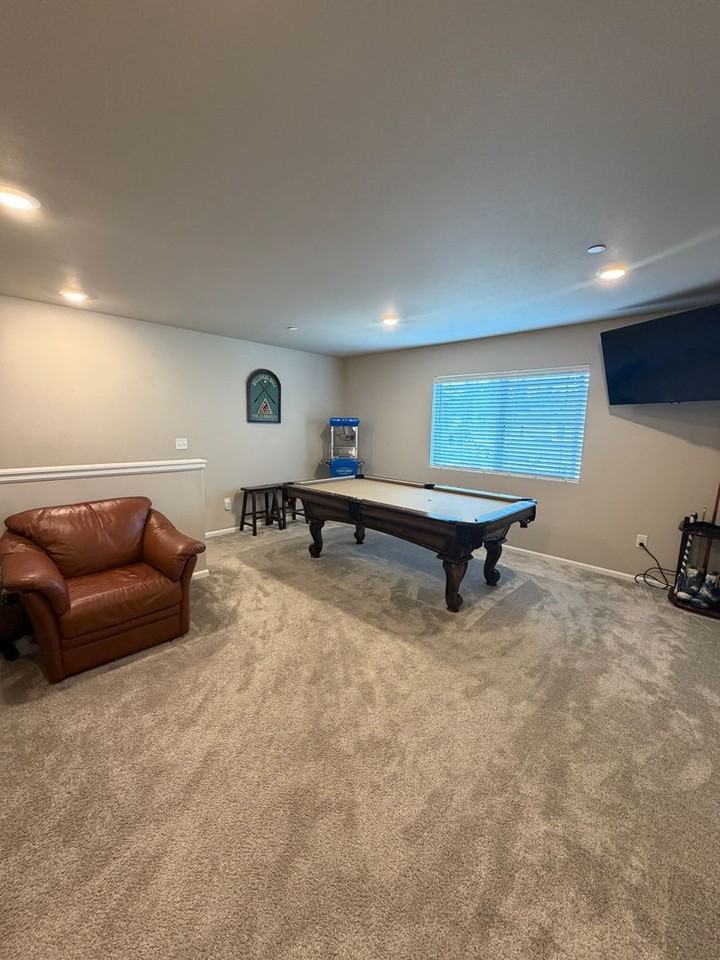 1110 Swan Loop - Photo 7 of 14