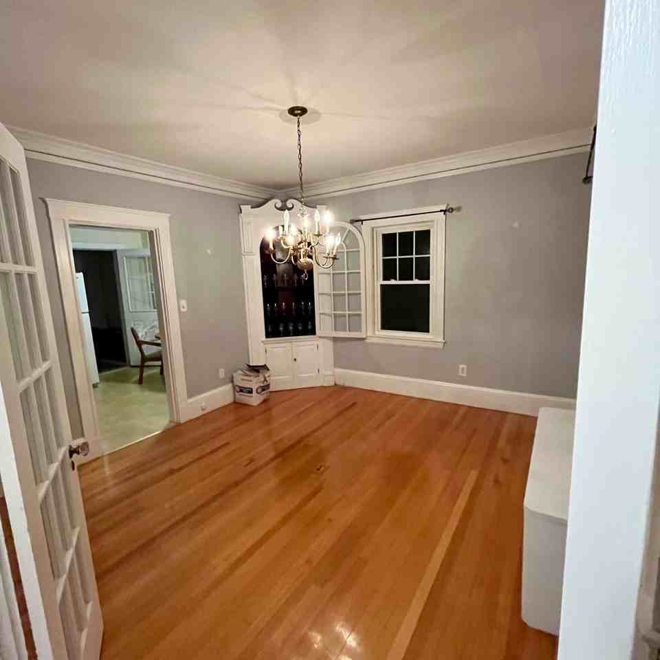 72 Elm St - Photo 4 of 26