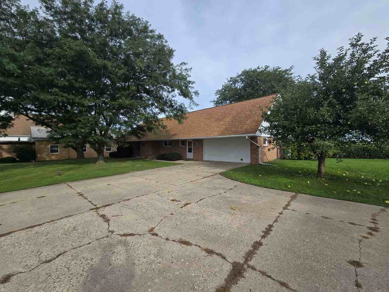 39500 60th St - Photo 2 of 14