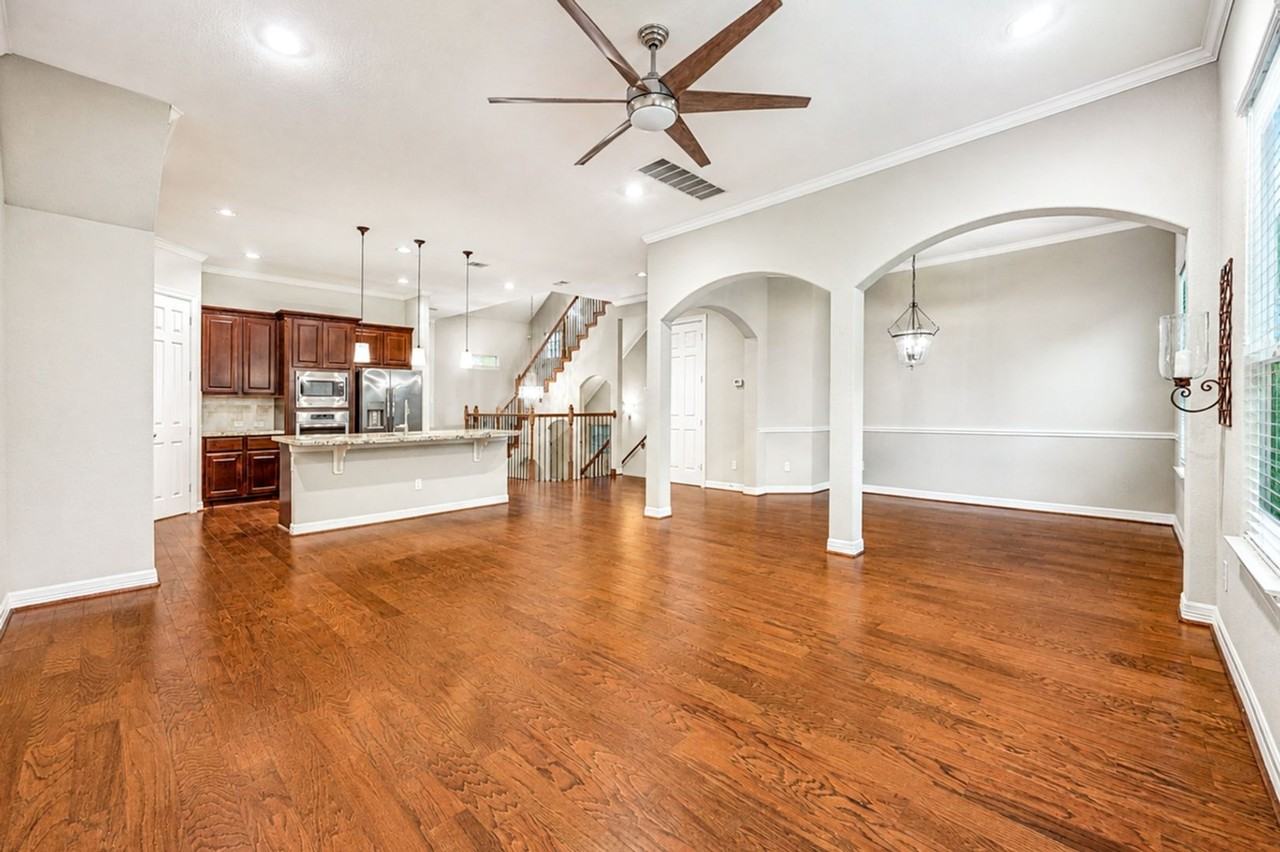 10604 Enclave Springs Ct - Photo 7 of 15