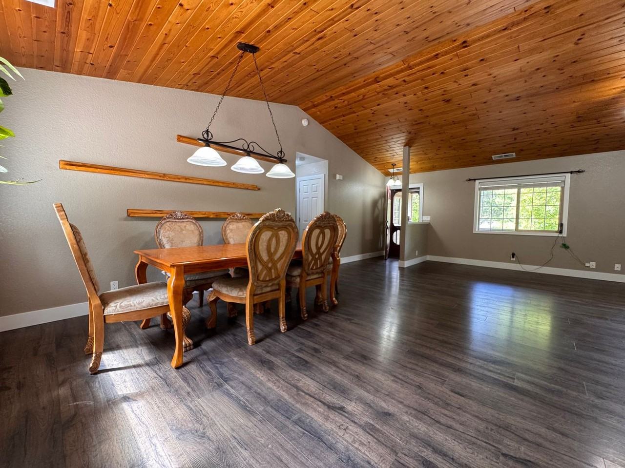 116 Riverbend Way - Photo 5 of 30