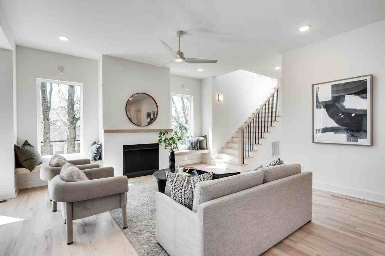 1915 Scott Ave - Photo 7 of 50