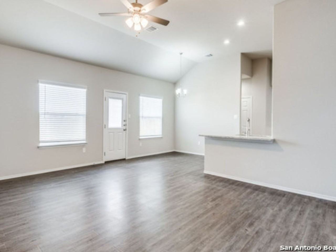 9931 Westover Blf - Photo 3 of 16