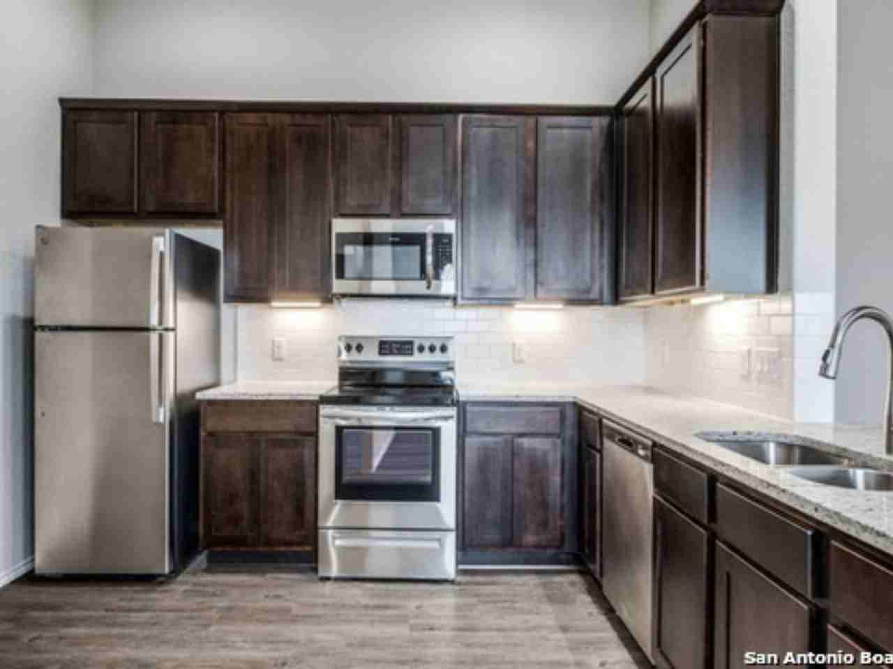 9931 Westover Blf - Photo 7 of 16
