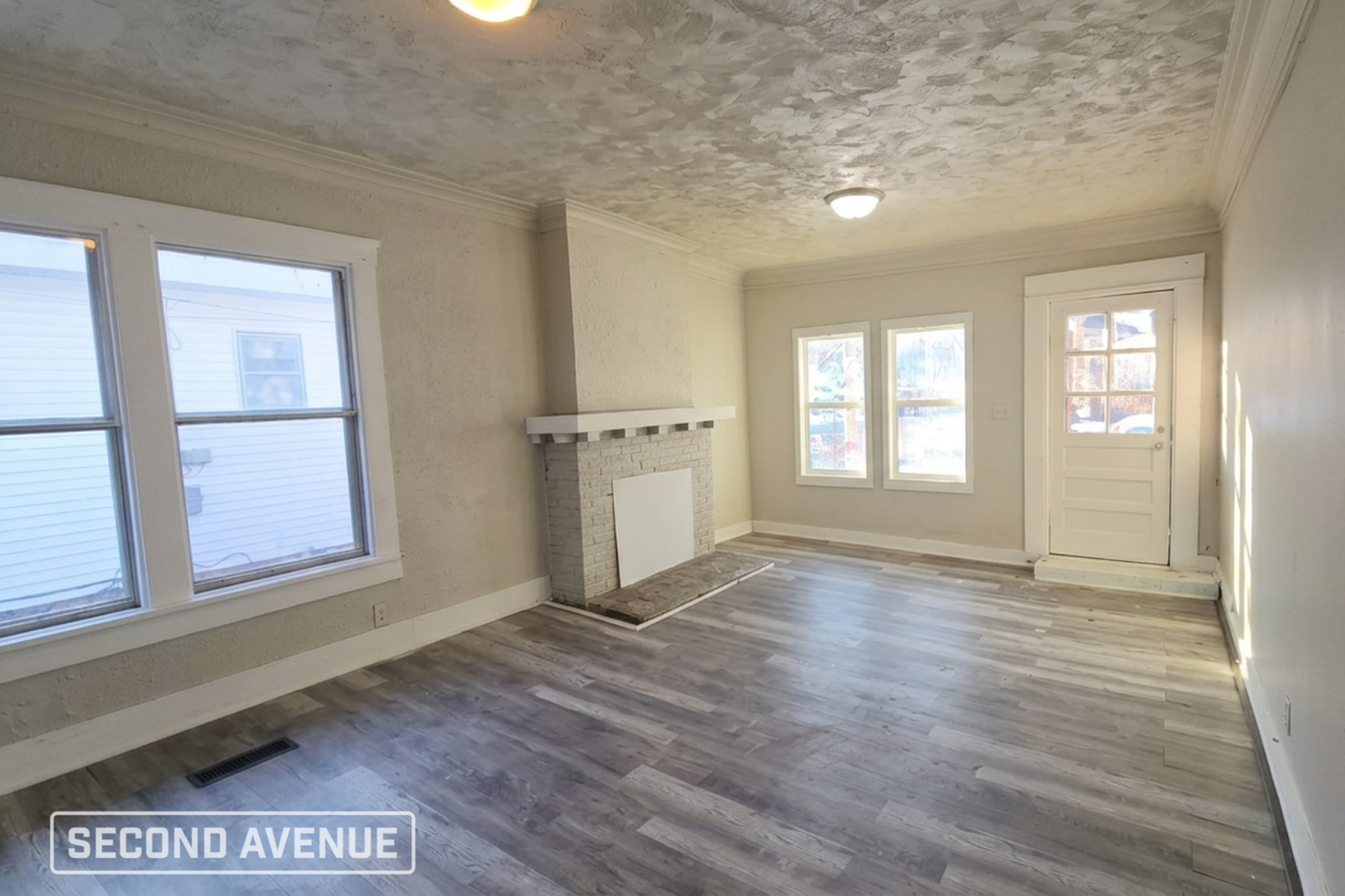502 Lucier St - Photo 2 of 10