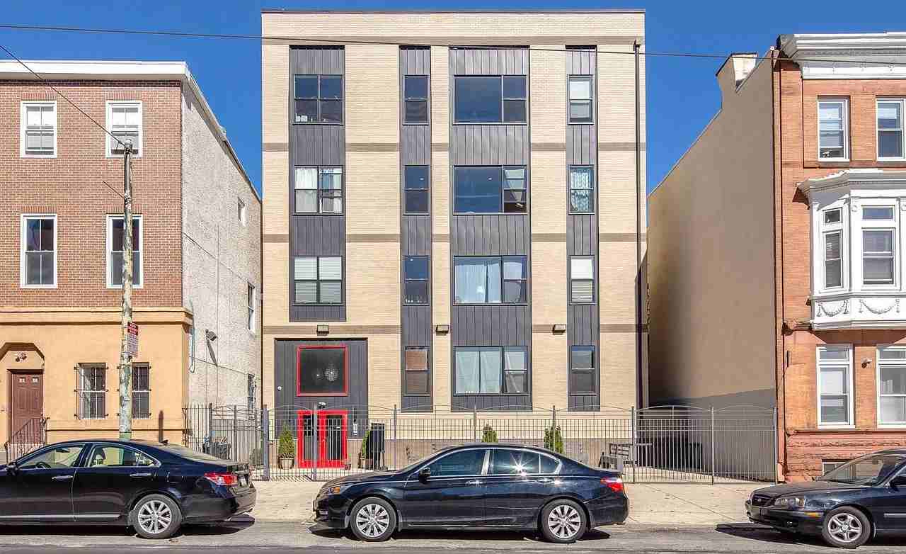 1509 W Girard Ave #06