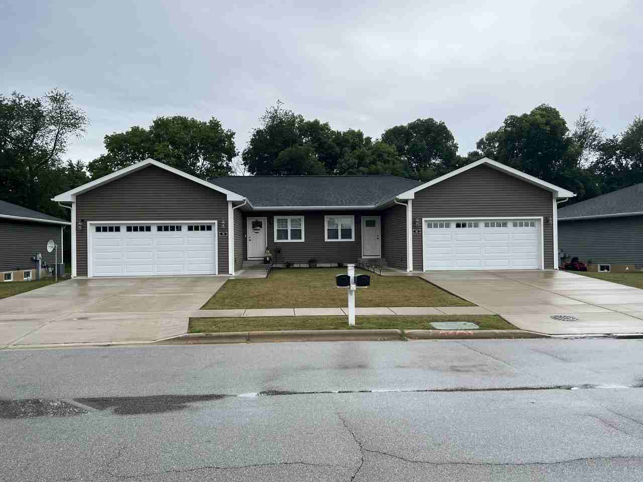 60 Alan John Dr - Photo 2 of 13
