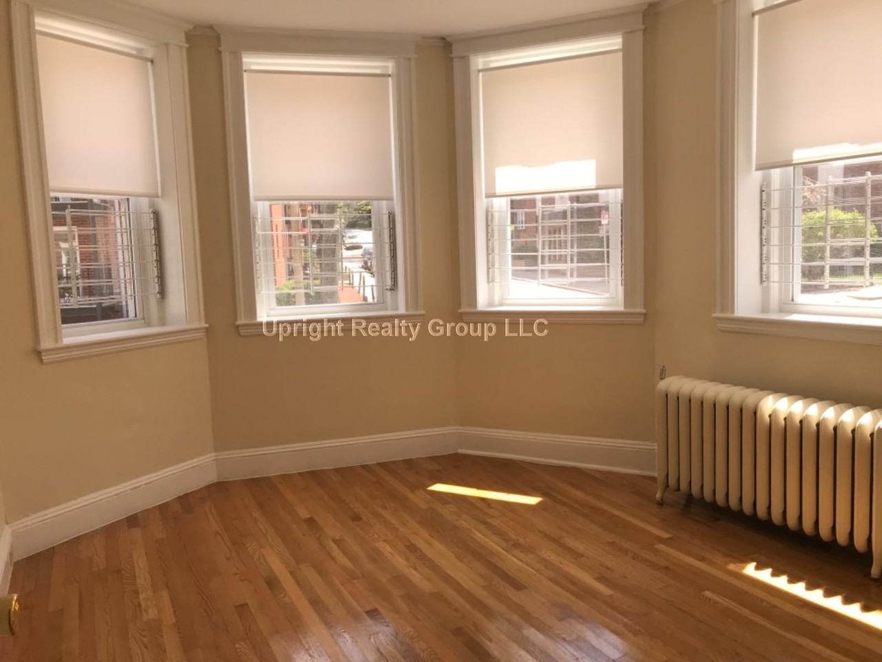 60 Woodstock Ave #2 - Photo 7 of 10