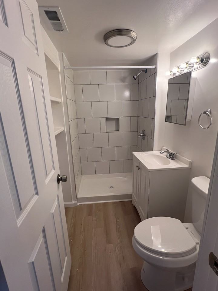 3203 Tytus Ave #4 - Photo 6 of 10