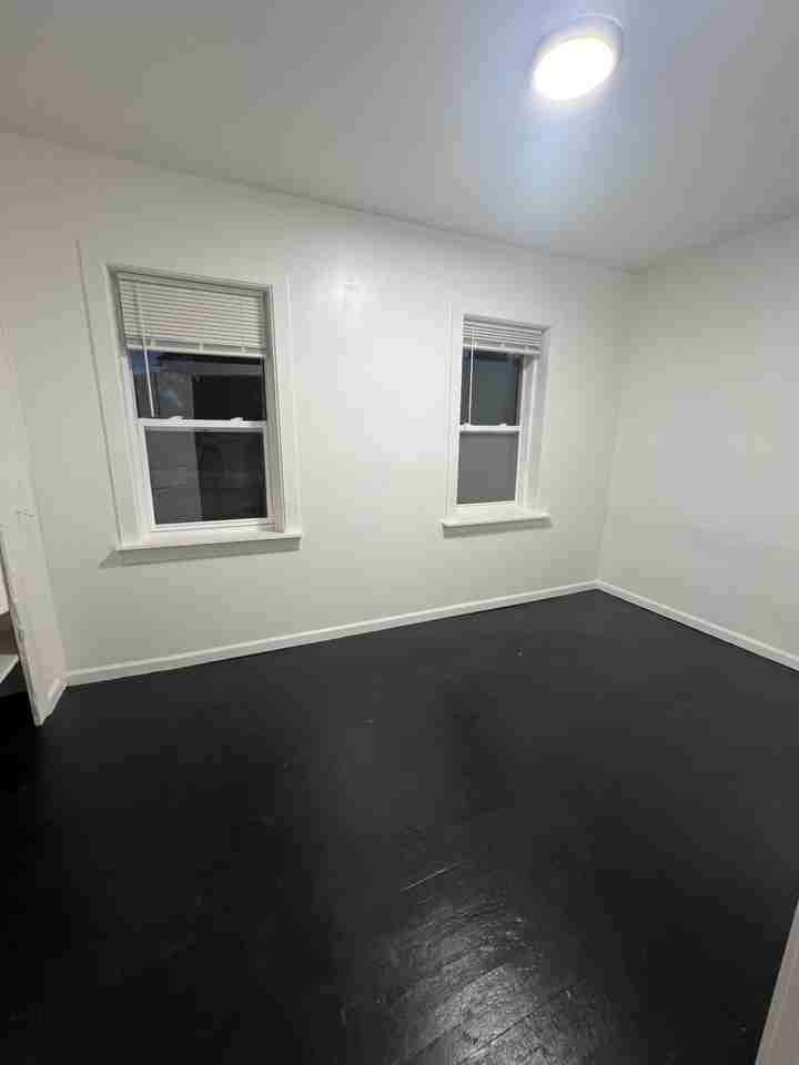 3203 Tytus Ave #4 - Photo 7 of 10