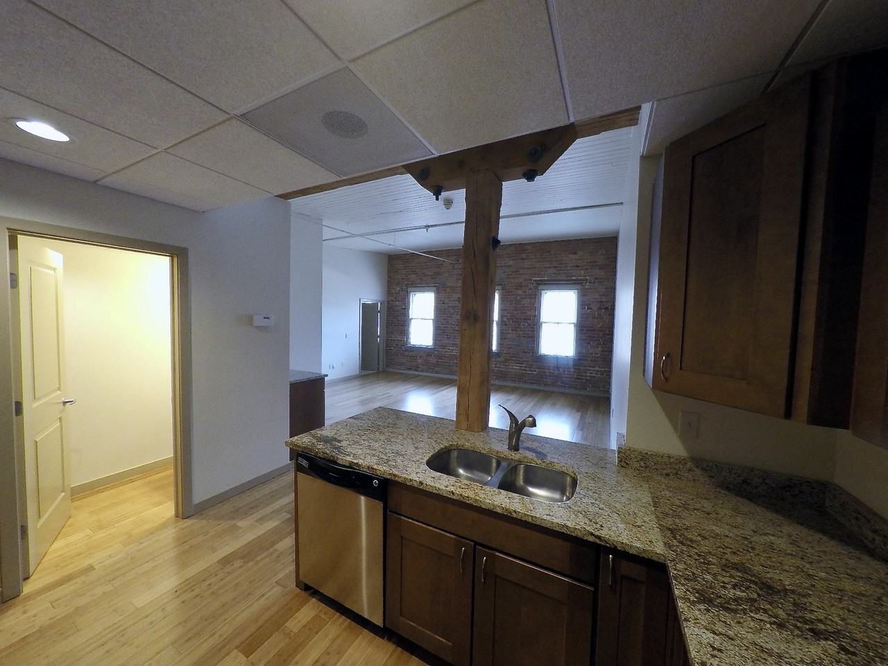 202 Walton St #402 - Photo 5 of 7