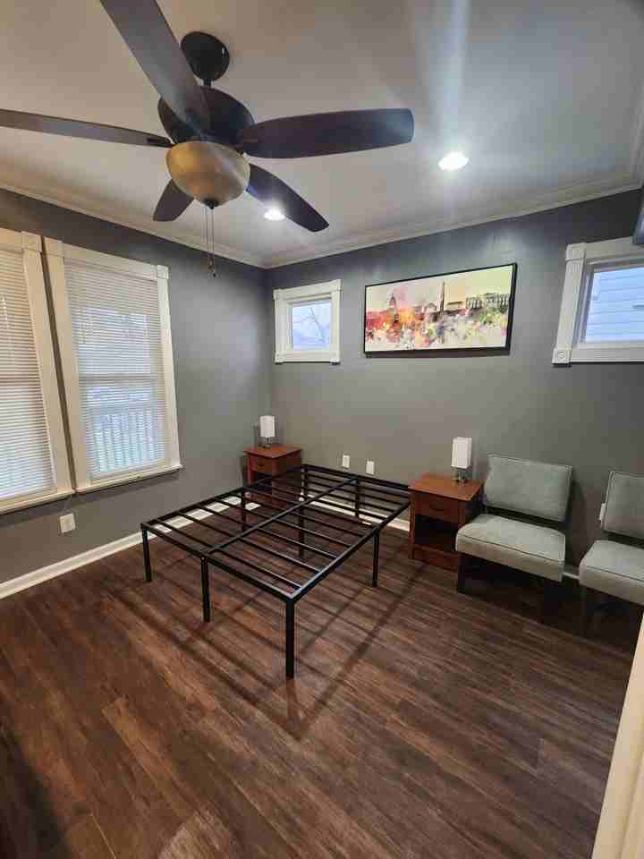 3812 Glengyle Ave #L1 - Photo 2 of 5