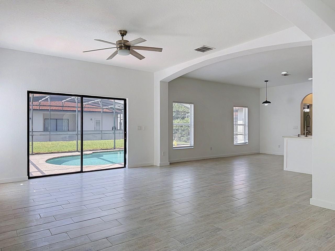 16710 Caribbean Breeze Way - Photo 5 of 11
