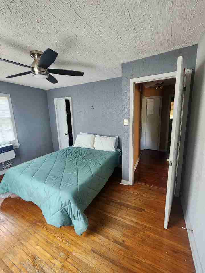 2618 Jefferson St - Photo 3 of 20
