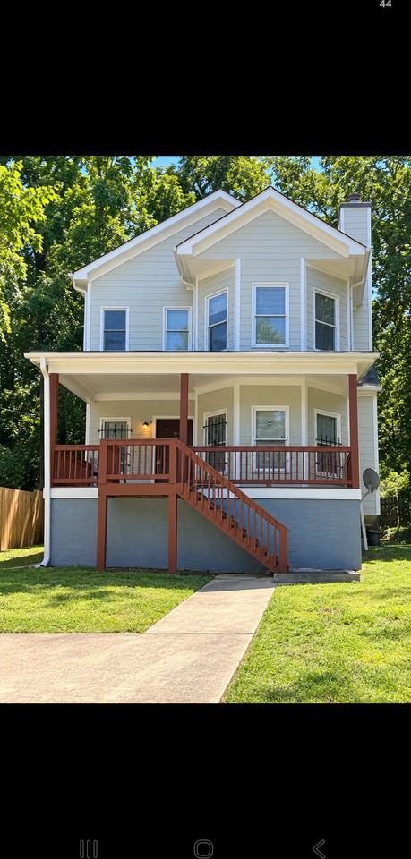 1886 E Farris Ave - Photo 2 of 13
