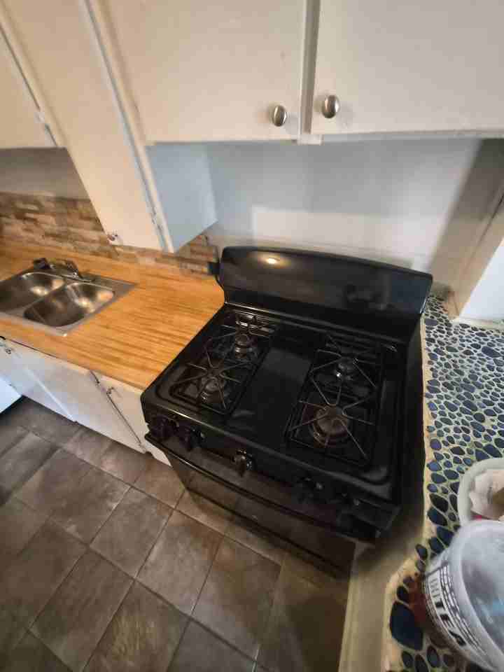 1509 Sycamore St #B - Photo 5 of 16