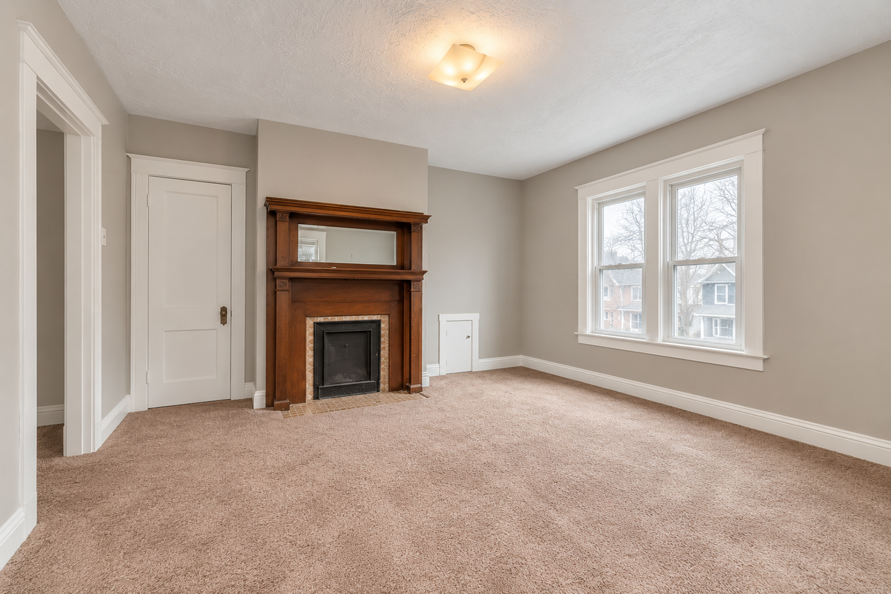 328 New York Ave - Photo 6 of 8